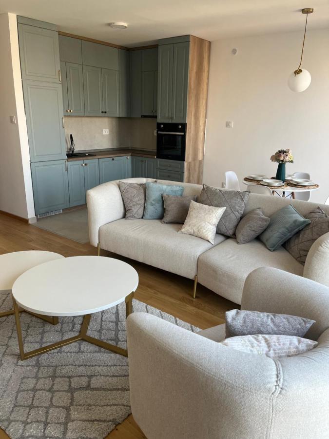 Plava Zvezda Centar Free Garage Apartment Novi Sad Luaran gambar