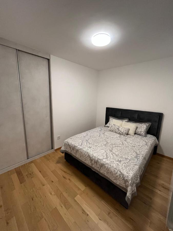 Plava Zvezda Centar Free Garage Apartment Novi Sad Luaran gambar